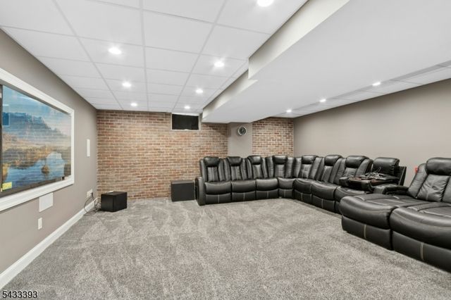 33 STANTON STREET, Clark Twp., NJ 07066