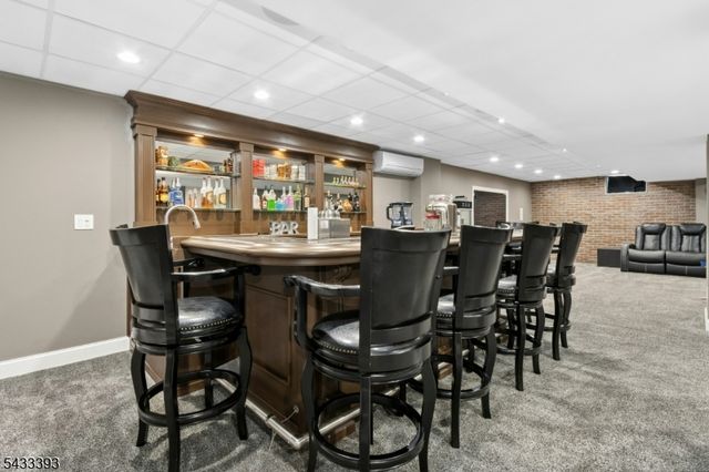 33 STANTON STREET, Clark Twp., NJ 07066