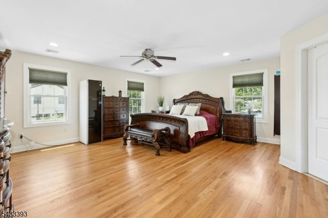 33 STANTON STREET, Clark Twp., NJ 07066