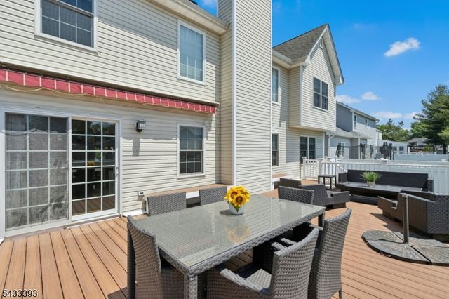33 STANTON STREET, Clark Twp., NJ 07066