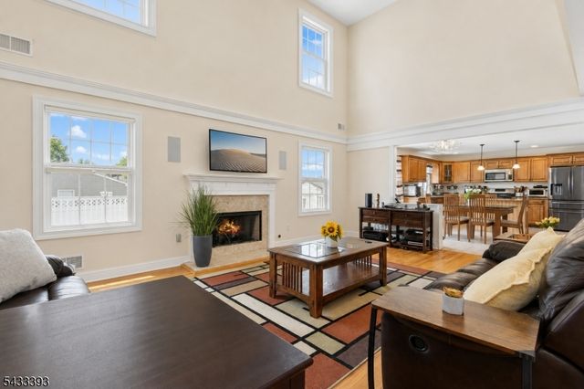 33 STANTON STREET, Clark Twp., NJ 07066