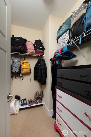 8890 Yarrow Court SE, Olympia, WA 98501