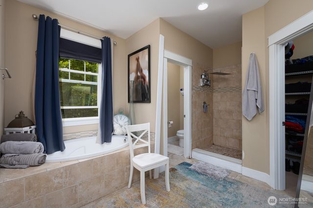 8890 Yarrow Court SE, Olympia, WA 98501