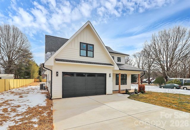 127 Hazelton Loop, Mooresville, NC 28117