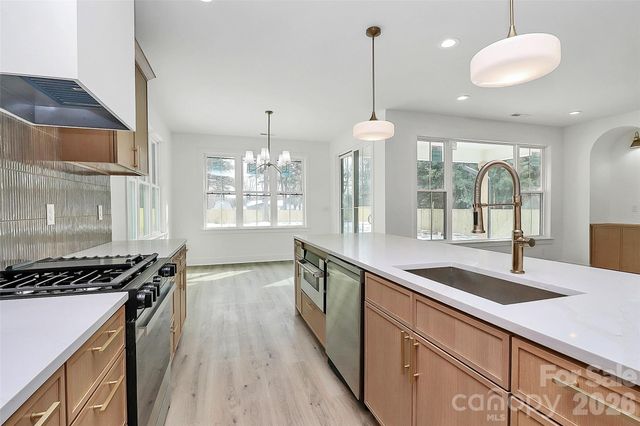 127 Hazelton Loop, Mooresville, NC 28117