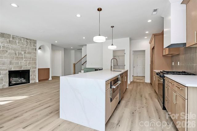 127 Hazelton Loop, Mooresville, NC 28117