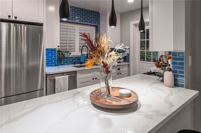 4530 58th Street, San Diego, CA 92115