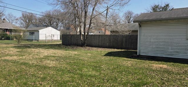 2635 Parkway Drive, Highland, IN 46322