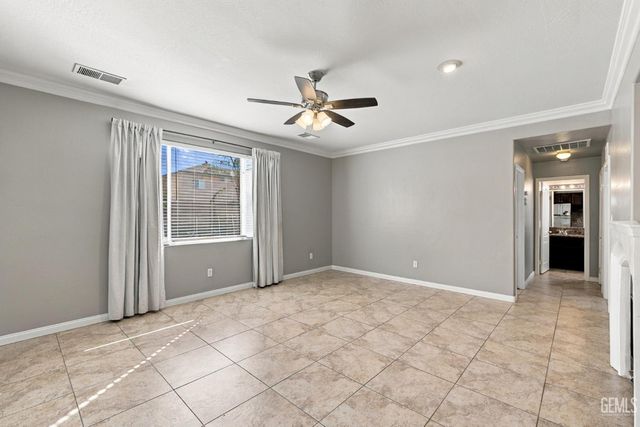 1316 Elkhorn Creek Lane, Bakersfield, CA 93311