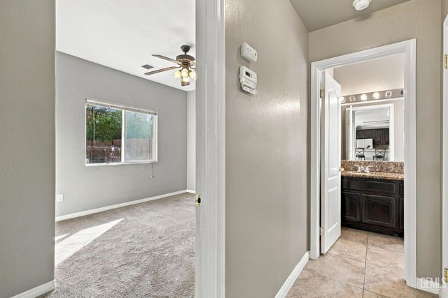 1316 Elkhorn Creek Lane, Bakersfield, CA 93311