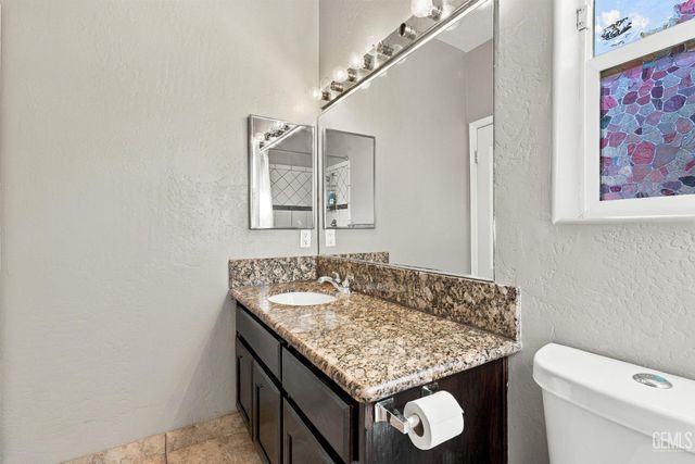 1316 Elkhorn Creek Lane, Bakersfield, CA 93311