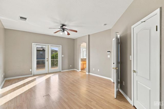 1316 Elkhorn Creek Lane, Bakersfield, CA 93311