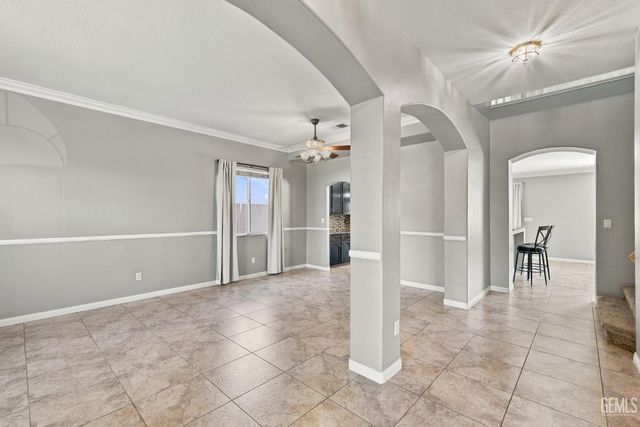 1316 Elkhorn Creek Lane, Bakersfield, CA 93311