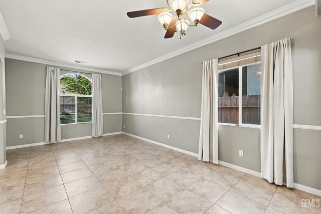1316 Elkhorn Creek Lane, Bakersfield, CA 93311