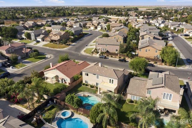 1316 Elkhorn Creek Lane, Bakersfield, CA 93311