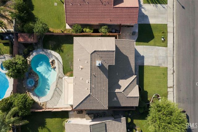 1316 Elkhorn Creek Lane, Bakersfield, CA 93311