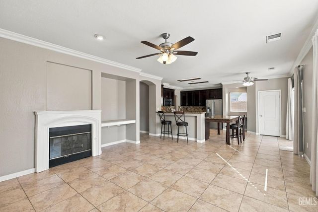 1316 Elkhorn Creek Lane, Bakersfield, CA 93311