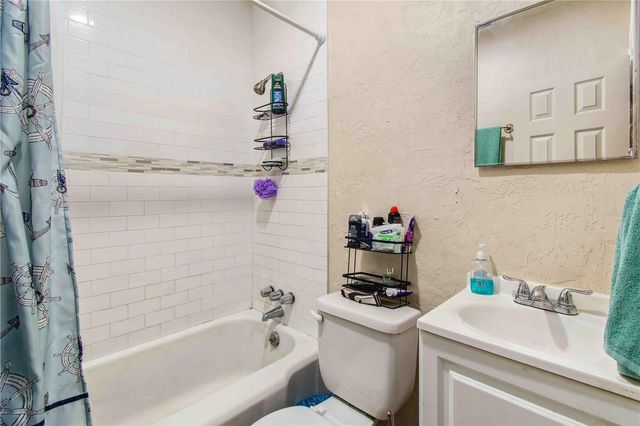 4411 3RD AVENUE S, St Petersburg, FL 33711