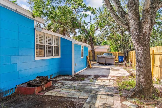 4411 3RD AVENUE S, St Petersburg, FL 33711
