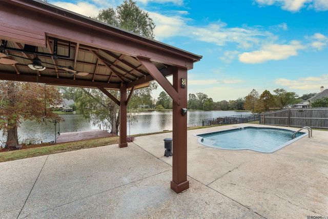 18167 Kenner Dr, Prairieville, LA 70769