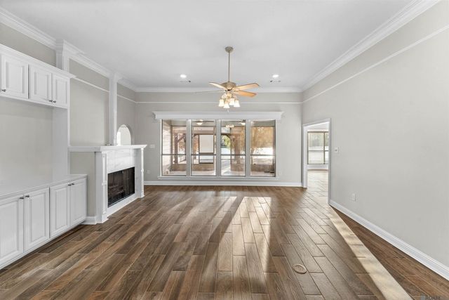 18167 Kenner Dr, Prairieville, LA 70769