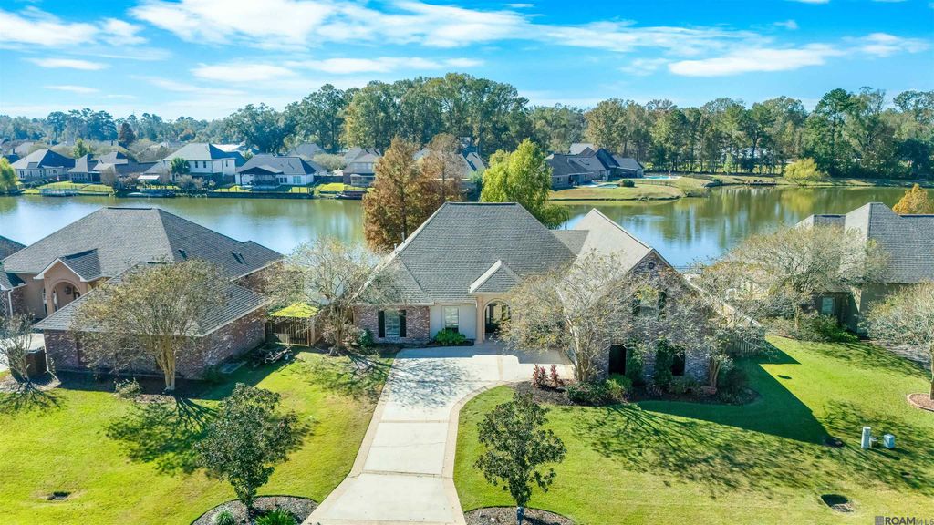 18167 Kenner Dr, Prairieville, LA 70769