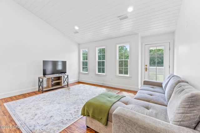 630 Hutchison Road, Chipley, FL 32428