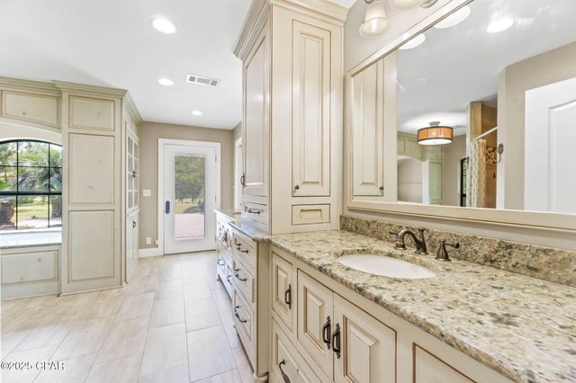 630 Hutchison Road, Chipley, FL 32428