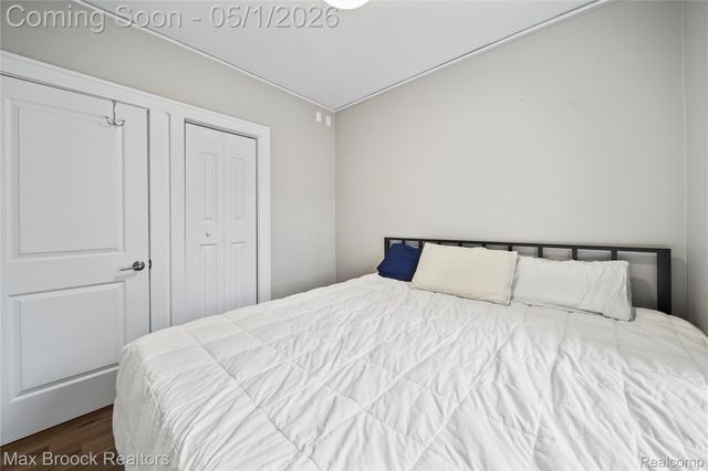 595 E Drayton Street, Ferndale, MI 48220