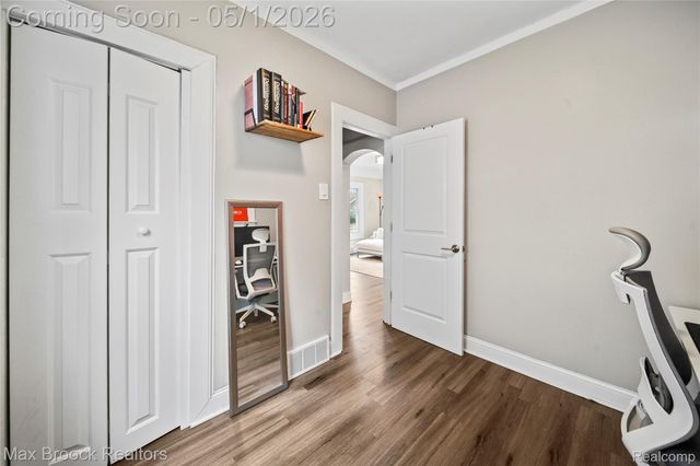 595 E Drayton Street, Ferndale, MI 48220