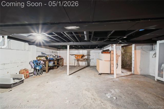 595 E Drayton Street, Ferndale, MI 48220