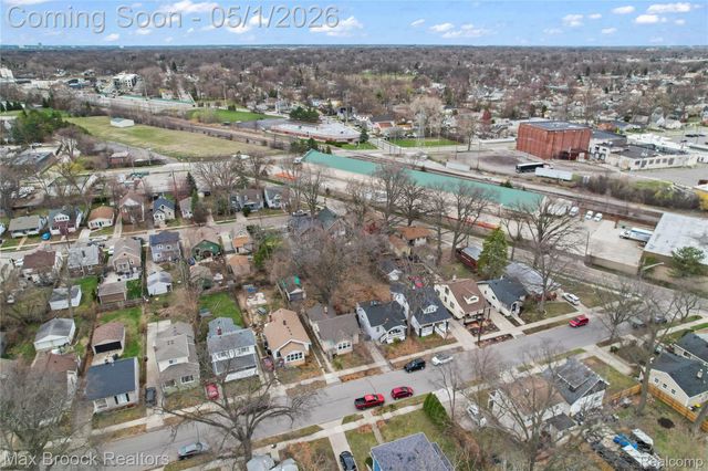 595 E Drayton Street, Ferndale, MI 48220