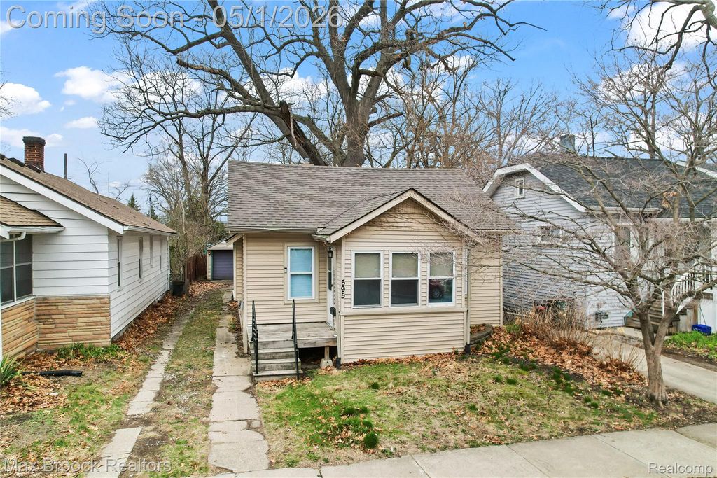 595 E Drayton Street, Ferndale, MI 48220