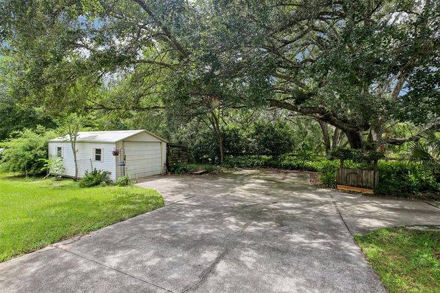 8229 QUAIL HOLLOW BOULEVARD, Wesley Chapel, FL 33544