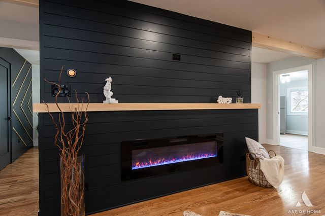 8459 S 85th Court, Hickory Hills, IL 60457