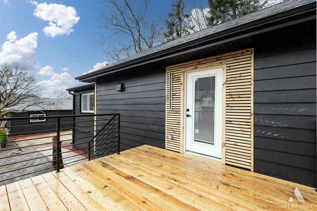 8459 S 85th Court, Hickory Hills, IL 60457