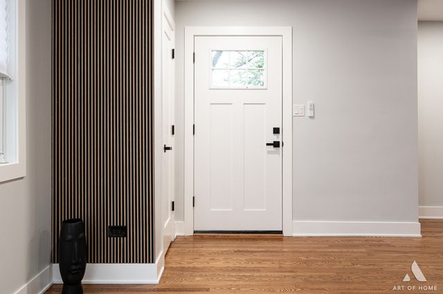 8459 S 85th Court, Hickory Hills, IL 60457