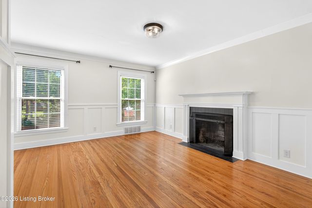 4402 Rudy Ln, Louisville, KY 40207