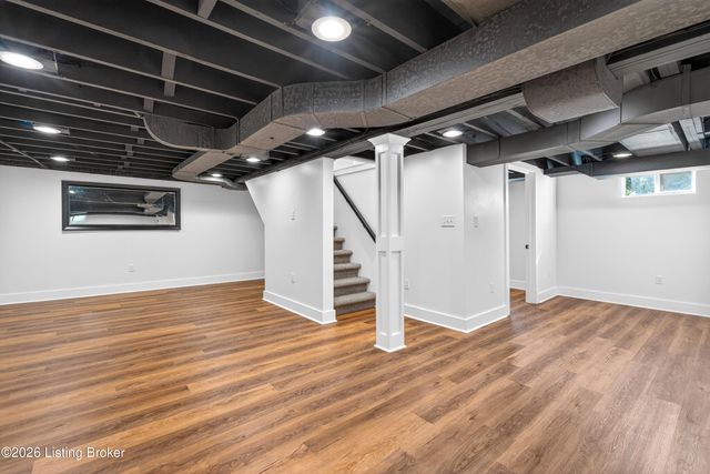 4402 Rudy Ln, Louisville, KY 40207