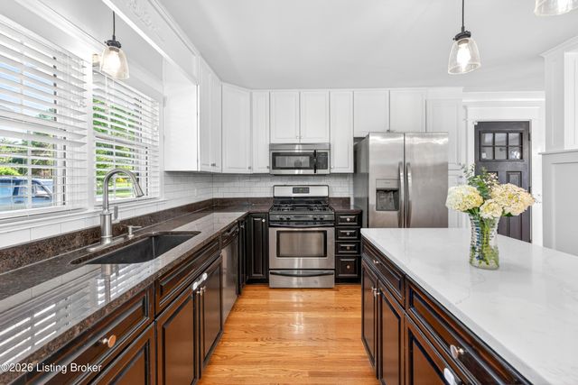 4402 Rudy Ln, Louisville, KY 40207