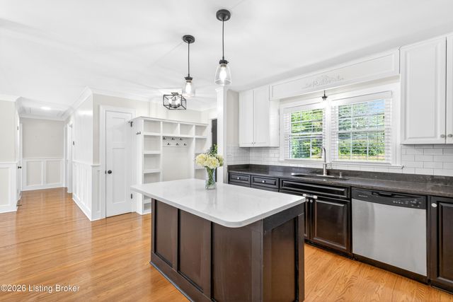 4402 Rudy Ln, Louisville, KY 40207