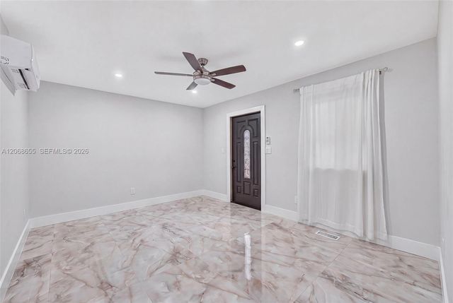 700 W 51st Place, Hialeah, FL 33012