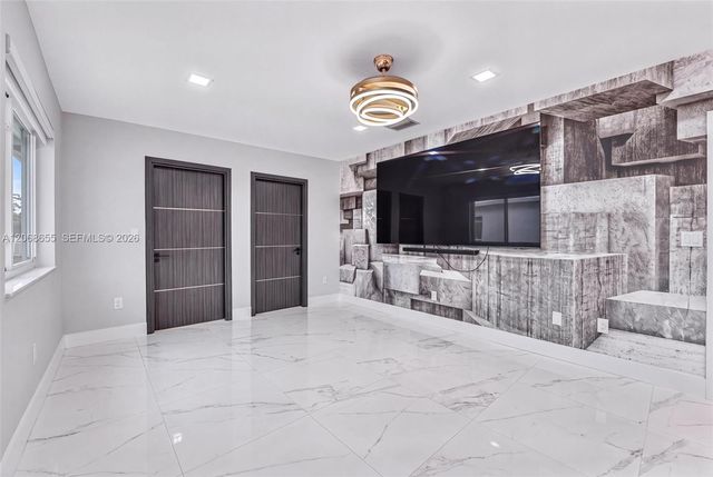 700 W 51st Place, Hialeah, FL 33012