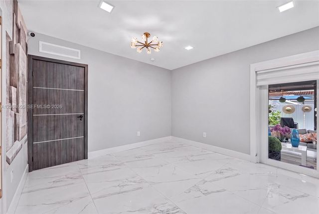 700 W 51st Place, Hialeah, FL 33012