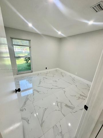 4681 SW 26th Ter 0, Dania Beach, FL 33312