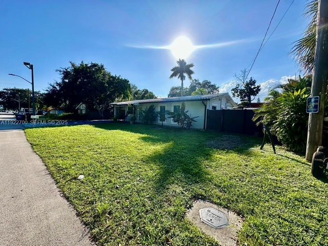 4681 SW 26th Ter 0, Dania Beach, FL 33312
