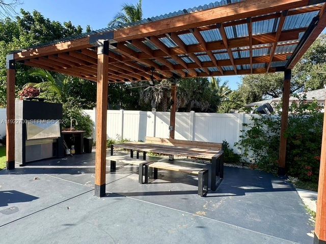 4681 SW 26th Ter 0, Dania Beach, FL 33312