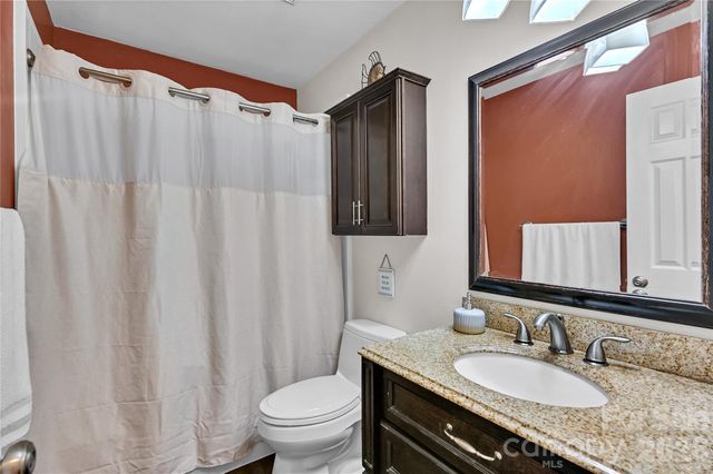 34 Knoll Ridge Drive, Asheville, NC 28804