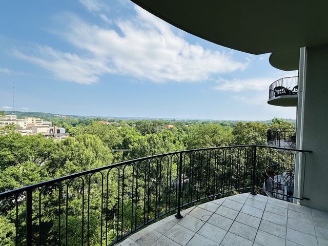 4215 Harding Pike Apt 903, Nashville, TN 37205