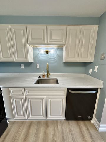 4215 Harding Pike Apt 903, Nashville, TN 37205